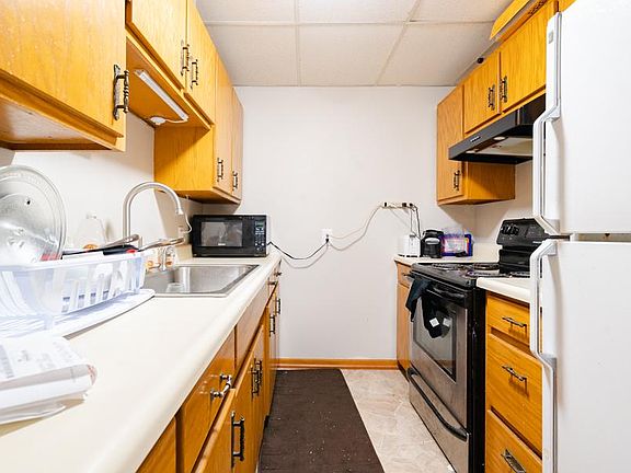 3rd image of 127 Westgate Ave #127