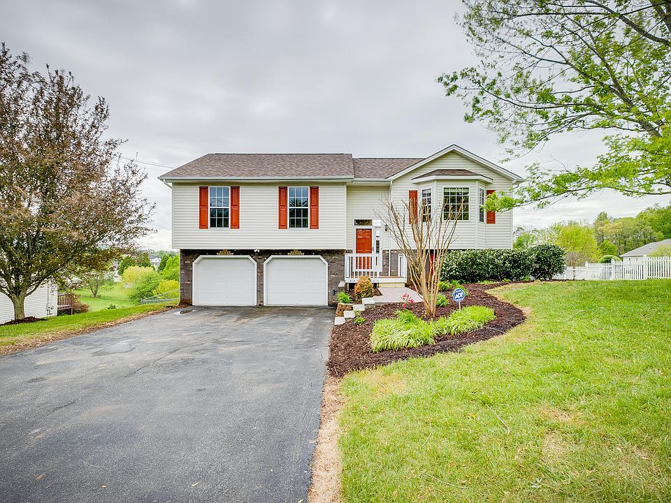 1st image of 110 Bermuda Dr