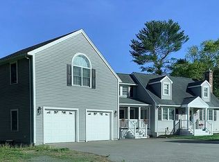 14 Cranberry Cir, Carver, MA 02330