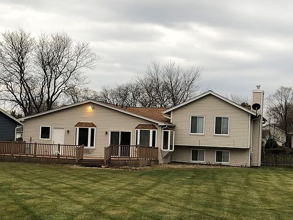 2nd image of 30W280 Heather Ct