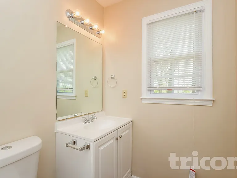 234 Deerchase Dr — Photo 11