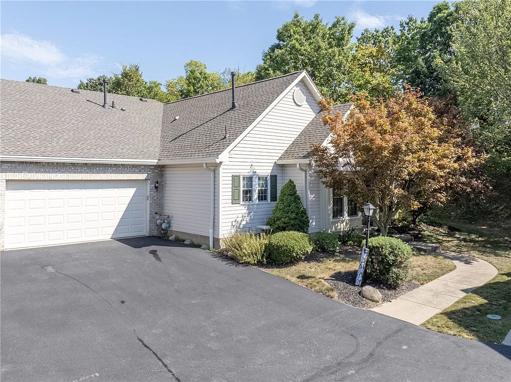6031 Belle Terre Ct photo 1