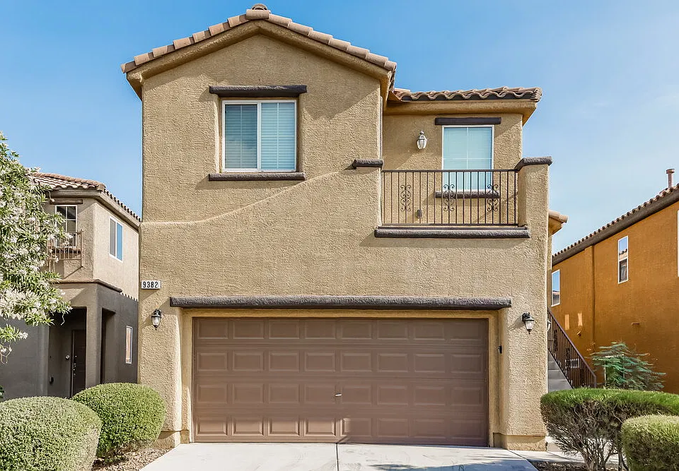 9382 Black Wolf Ave