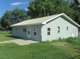 11 4th St, Vaughn, MT 59487