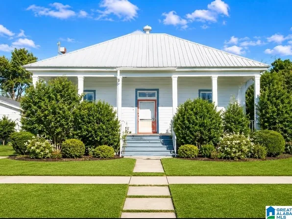 512 Lapsley St, Selma, AL 36701