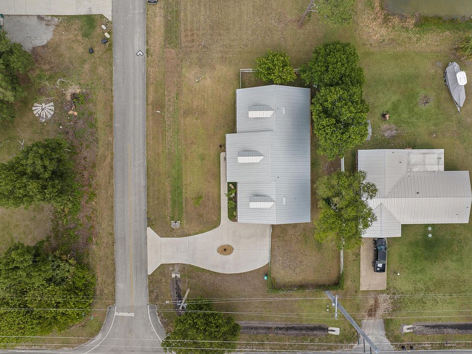 1st image of 8805 Coquina Avenue