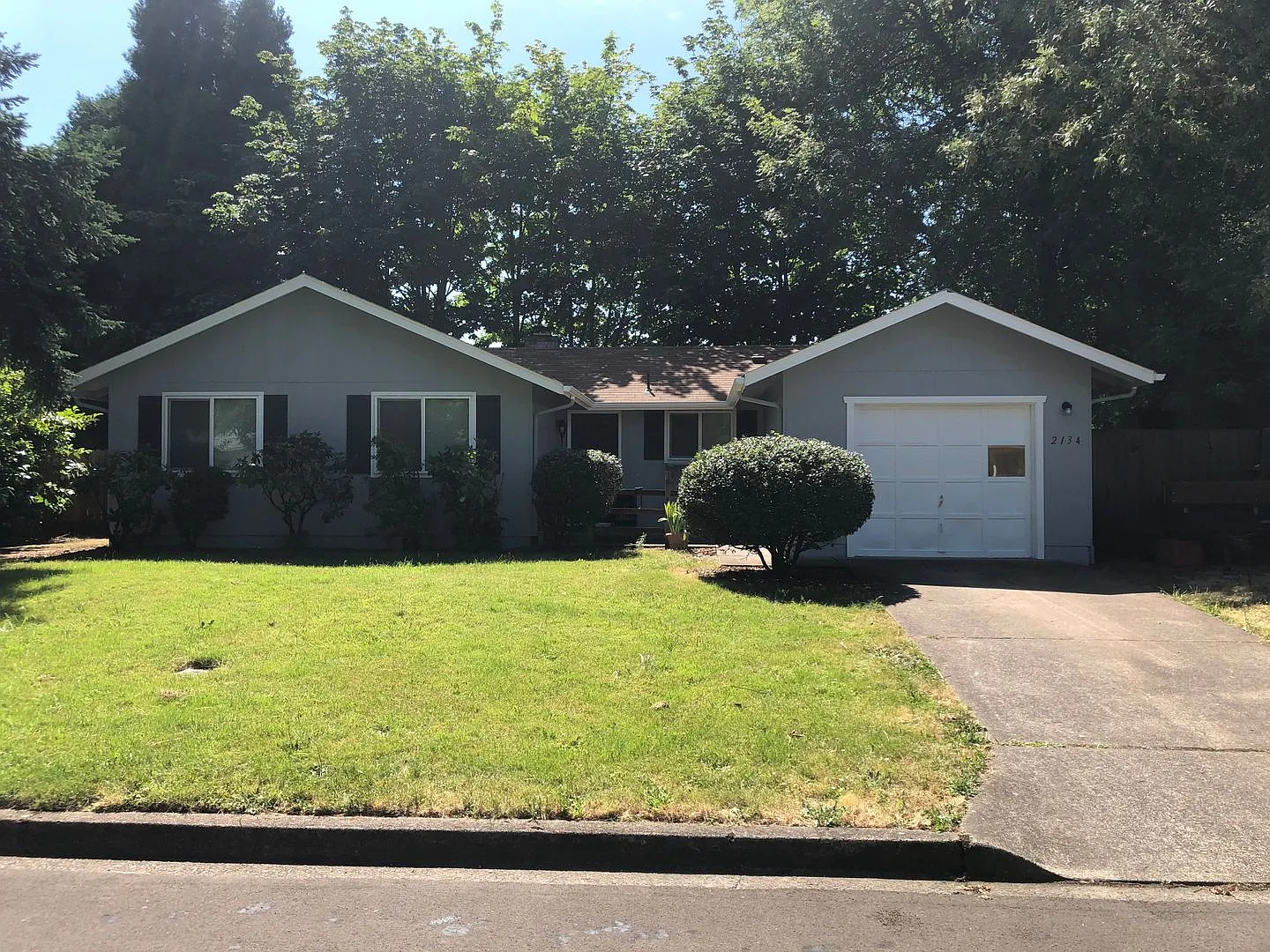 2134 Delta St photo 1