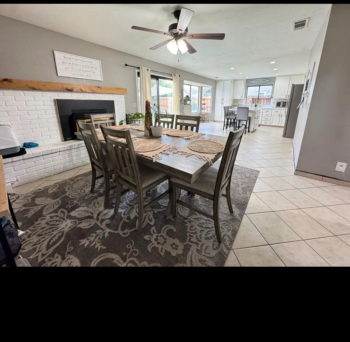 3 bed, 2.5 bath, 2125 sqft, $2,700 — Photo 4
