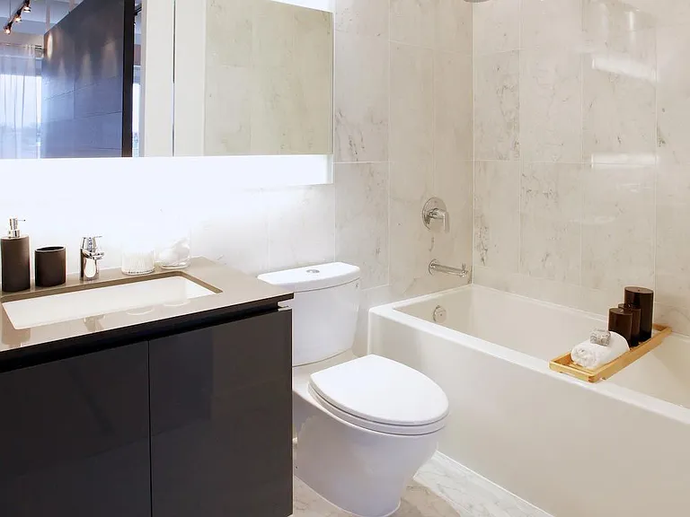 115 McMahon Dr #2209 — Photo 4