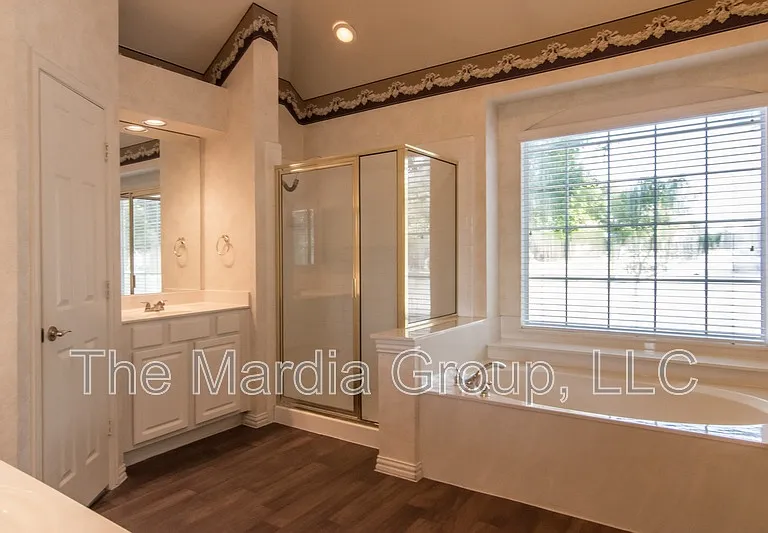 5403 Exeter Dr — Photo 21