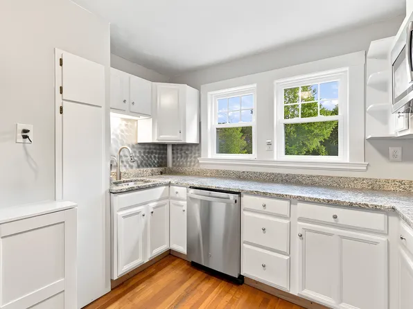 99 Thorndike St #1, Arlington, MA 02474