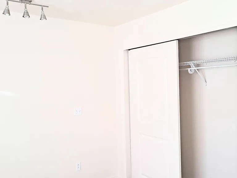 1262 S 1650 E #B — Photo 13