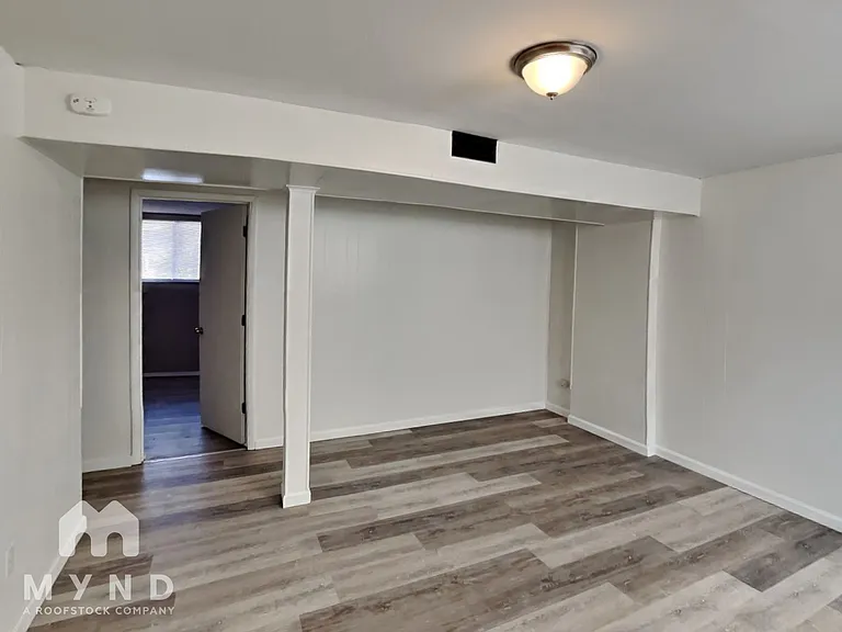 2270 Cardston Dr — Photo 10