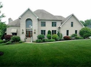 5300 Lakemont Ct, Murrysville, PA 15668