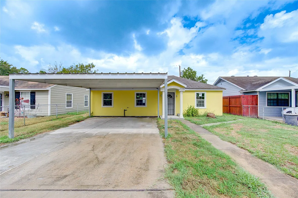 Building Photo - 10717 Pillot St