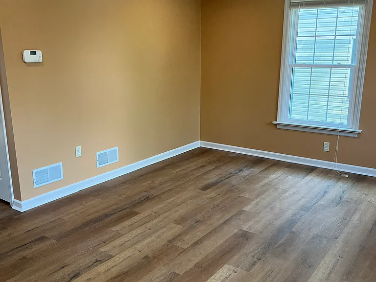 1516 Tussey Ct — Photo 8