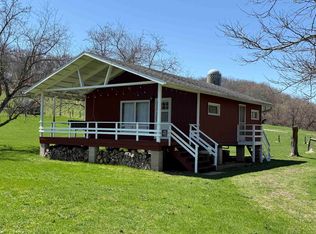 3495 Bear Creek Rd, Decorah, IA 52101