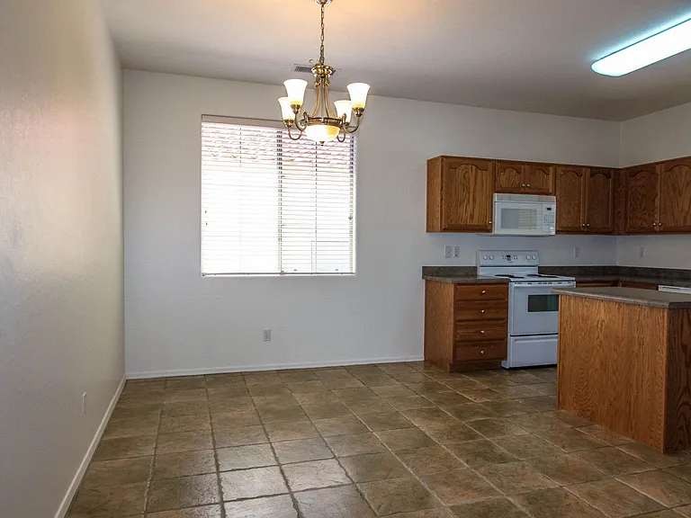 7104 E Encampment Dr — Photo 4