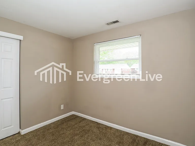 5388 Whitmore Dr — Photo 11