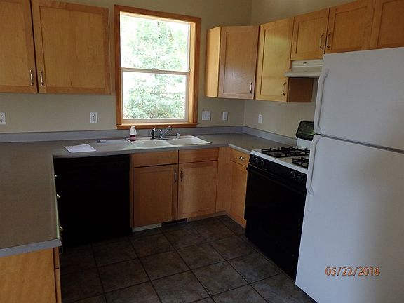 4th image of 16571 Silver Dr S