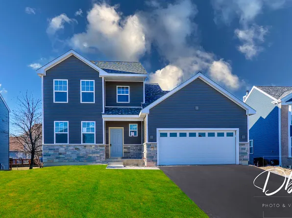 2174 N Orchard Ln, Round Lake Beach, IL 60073
