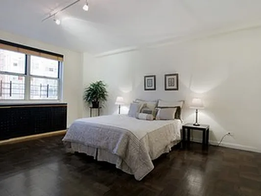 Sold by Corcoran | media 14