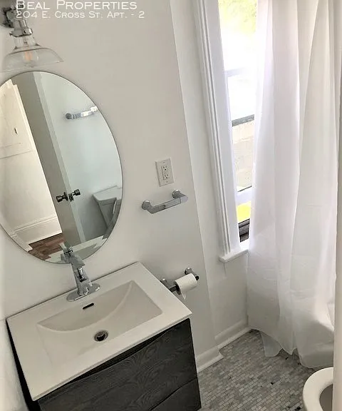 204 E Cross St #2 — Photo 15