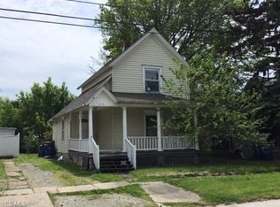 515 W 17th St, Lorain, OH