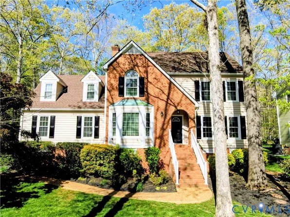 4717 Stoney Creek Pkwy, Chester, VA 23831
