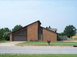 206 Willow Branch Rd, Norman, OK 73072