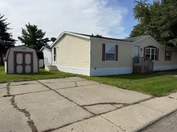 121 Pineview Dr #121, Flint, MI 48506