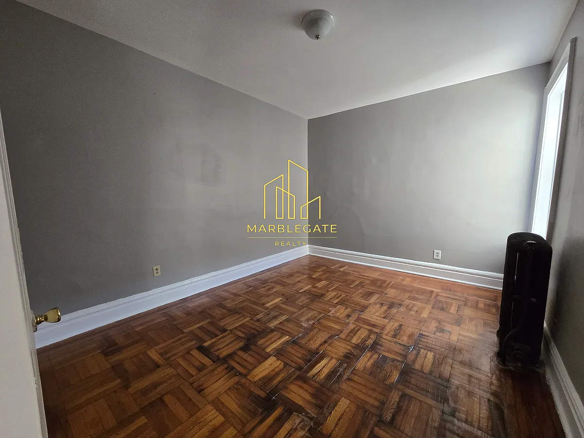 Building Photo - 196 Roseville Ave #42-D