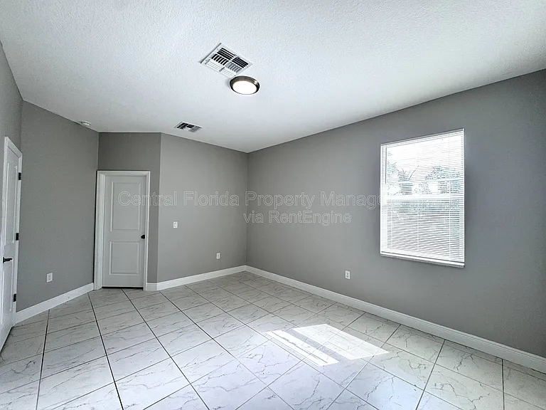 1389 Worthington Dr — Photo 20