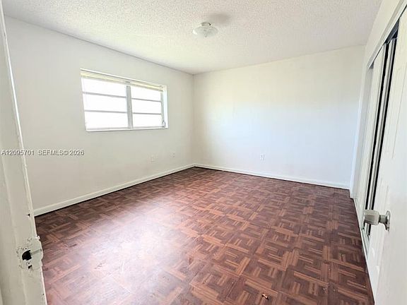 4th image of 63 NE 10th St APT 12