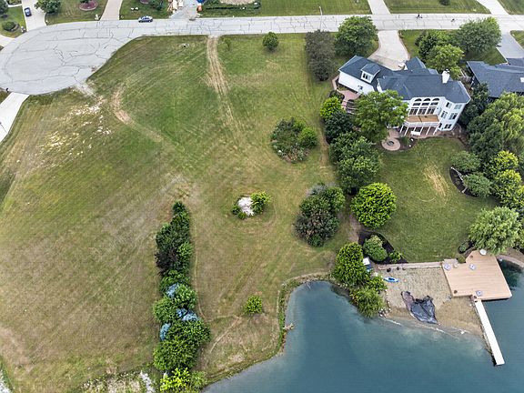 5th image of 216 Slalom Ct