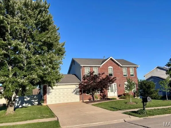 2732 Bromley Dr, O'Fallon, MO 63368
