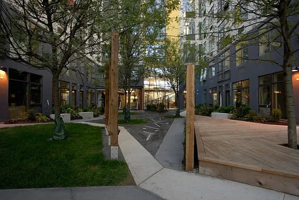 Rented by Nooklyn NYC LLC | media 115