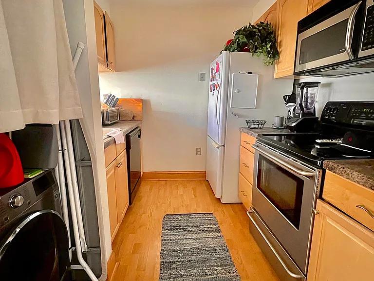 315 New St #504 — Photo 5