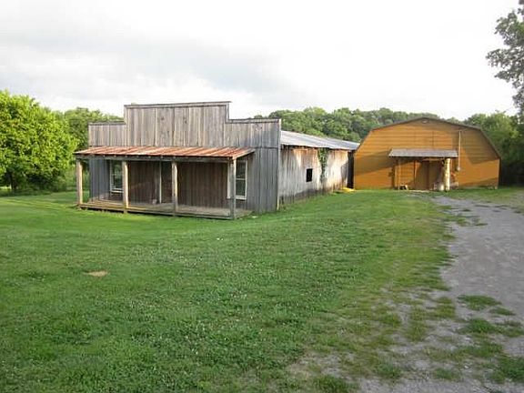 Home for Sale in Hendersonville, Tennessee $354,900