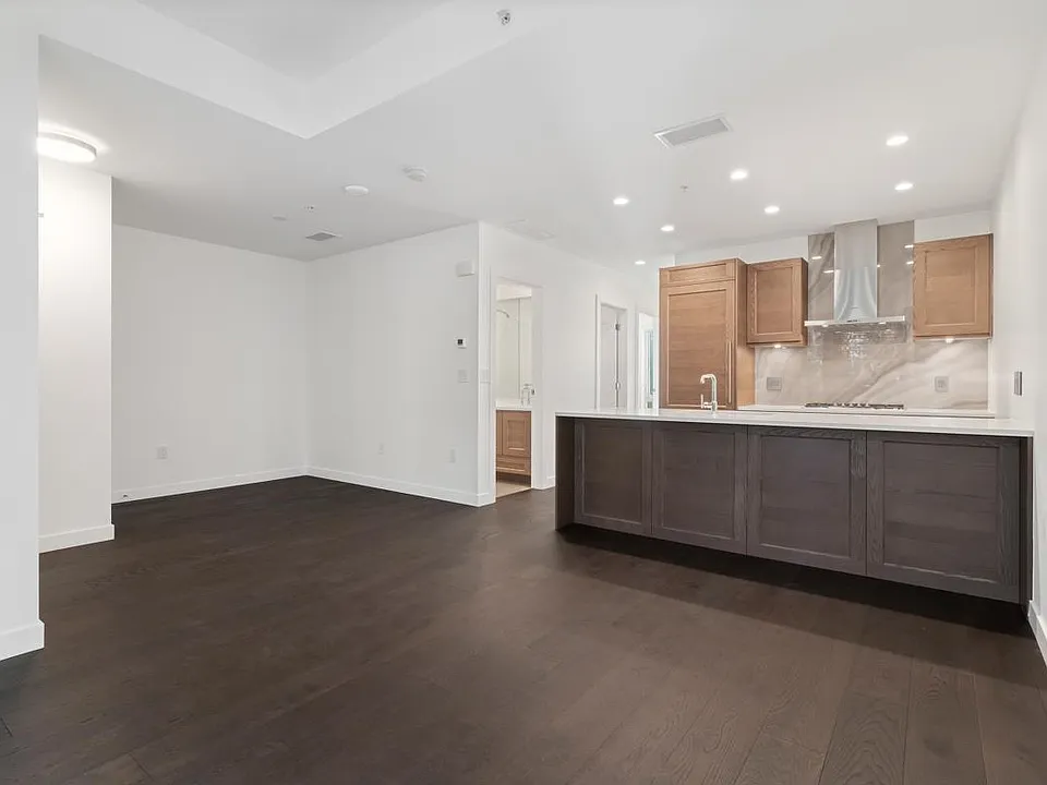 5681 Birney Ave #M106