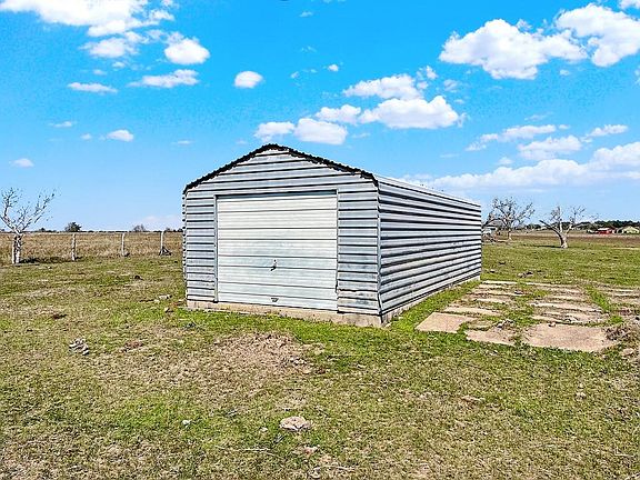 5th image of 6446 Mensik Rd