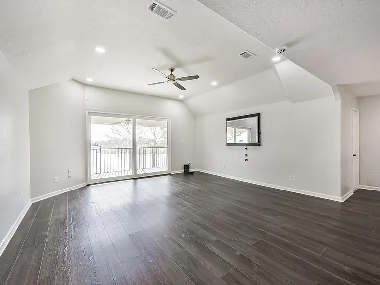 2315 Bending Spring Dr — Photo 30