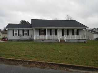 159 Maplewood Ln, Albertville, AL 35950