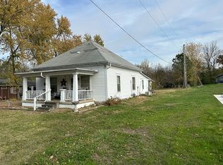 1019 N Cherry St, Ottawa, KS 66067