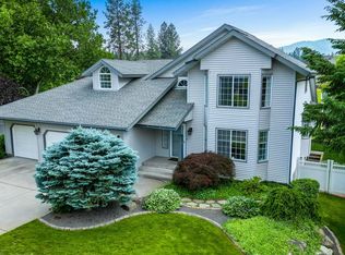 10220 E Driftwood Ct, Spokane, WA 99206