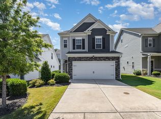 28 Ashview Dr, Clayton, NC 27527