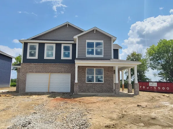 203 Hunters Ridge Dr, Danville, IN 46122