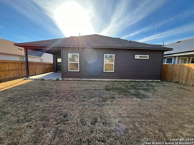 4506 Nueces Path — Photo 38