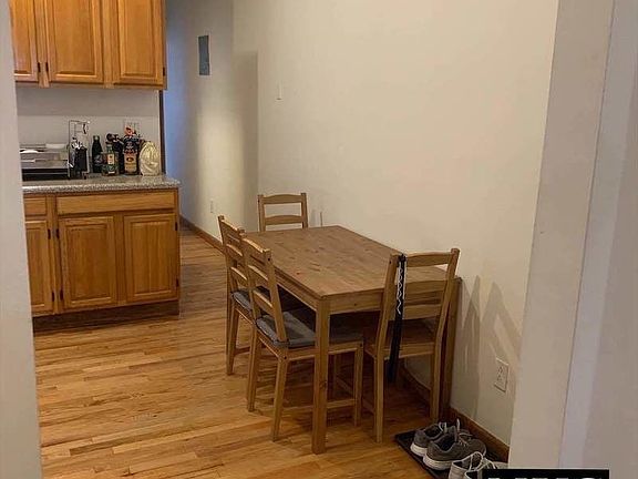 5th image of 364 W 52nd St APT 3E