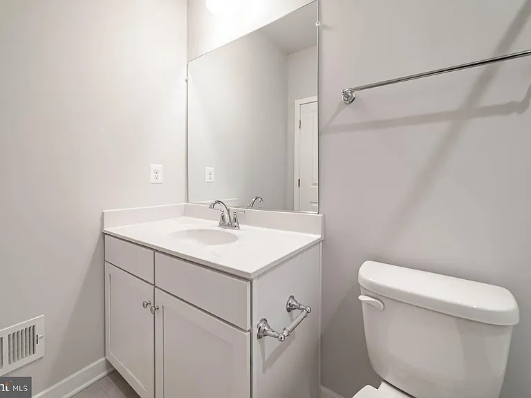 6227 Almerico Pl — Photo 46